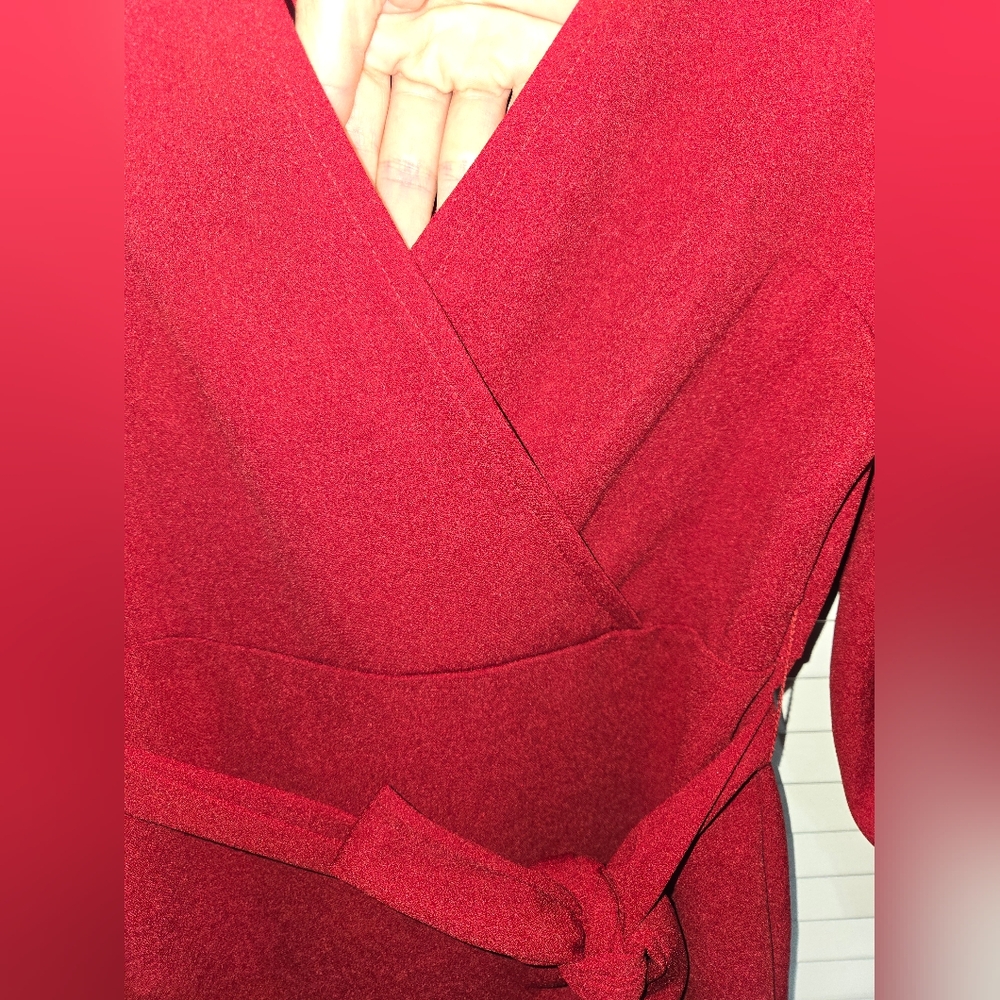Elegant Women's S Burgundy V-Neck Dress - Picture 4 of 12